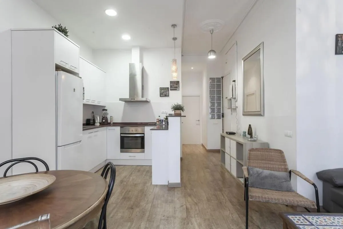 Pl Universitat Bright And Cozy 2Bd - 2Bth Barcelona Apartment