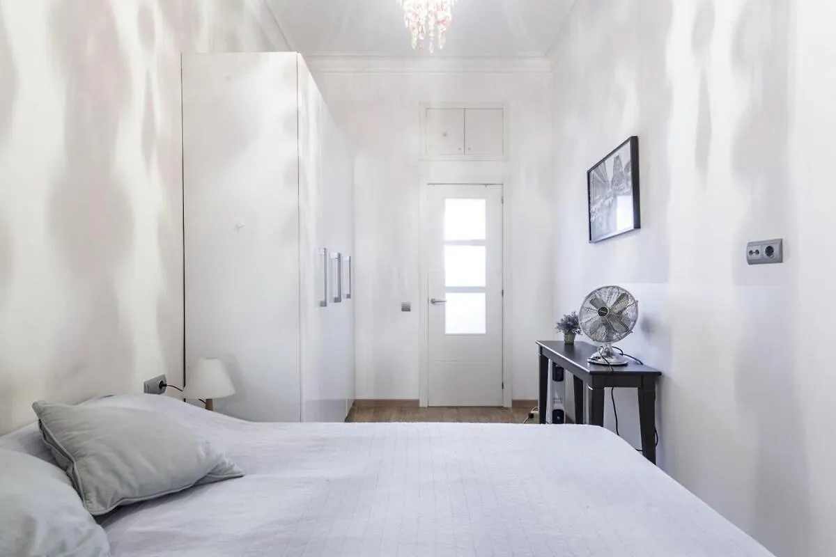 Pl Universitat Bright And Cozy 2Bd - 2Bth Barcelona
